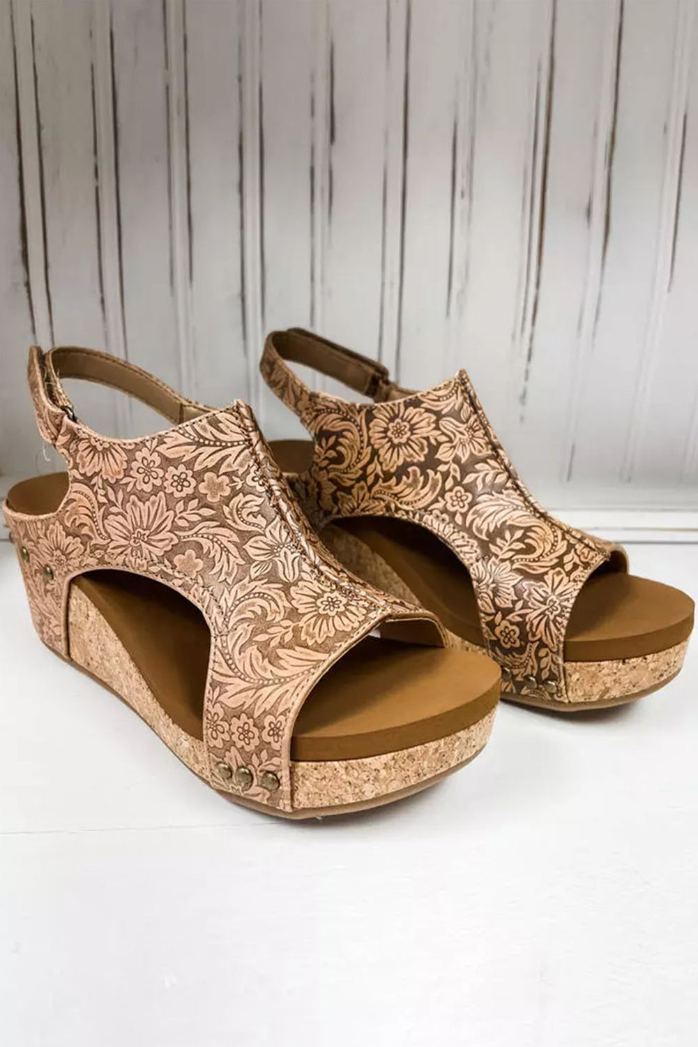 Brown Vintage Floral Leather Rivet Hollowed Platform Sandals